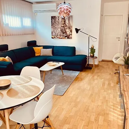Apartment Vamos